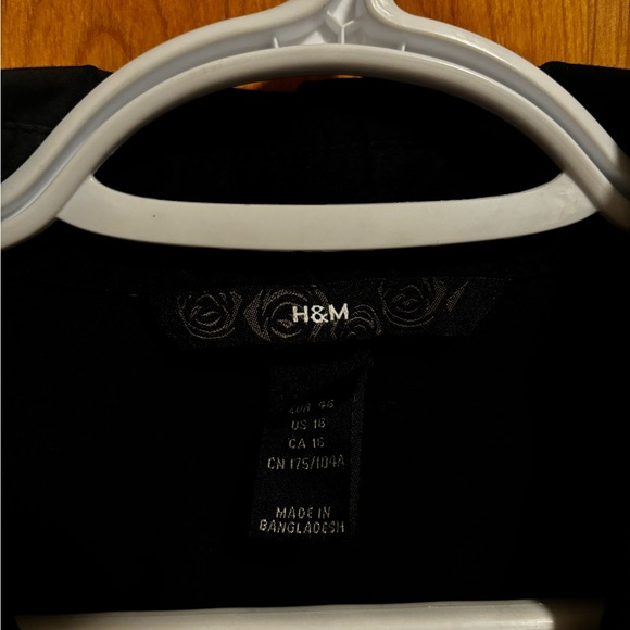 H&M Black Button Down with V-Neck - Picture 6 of 6